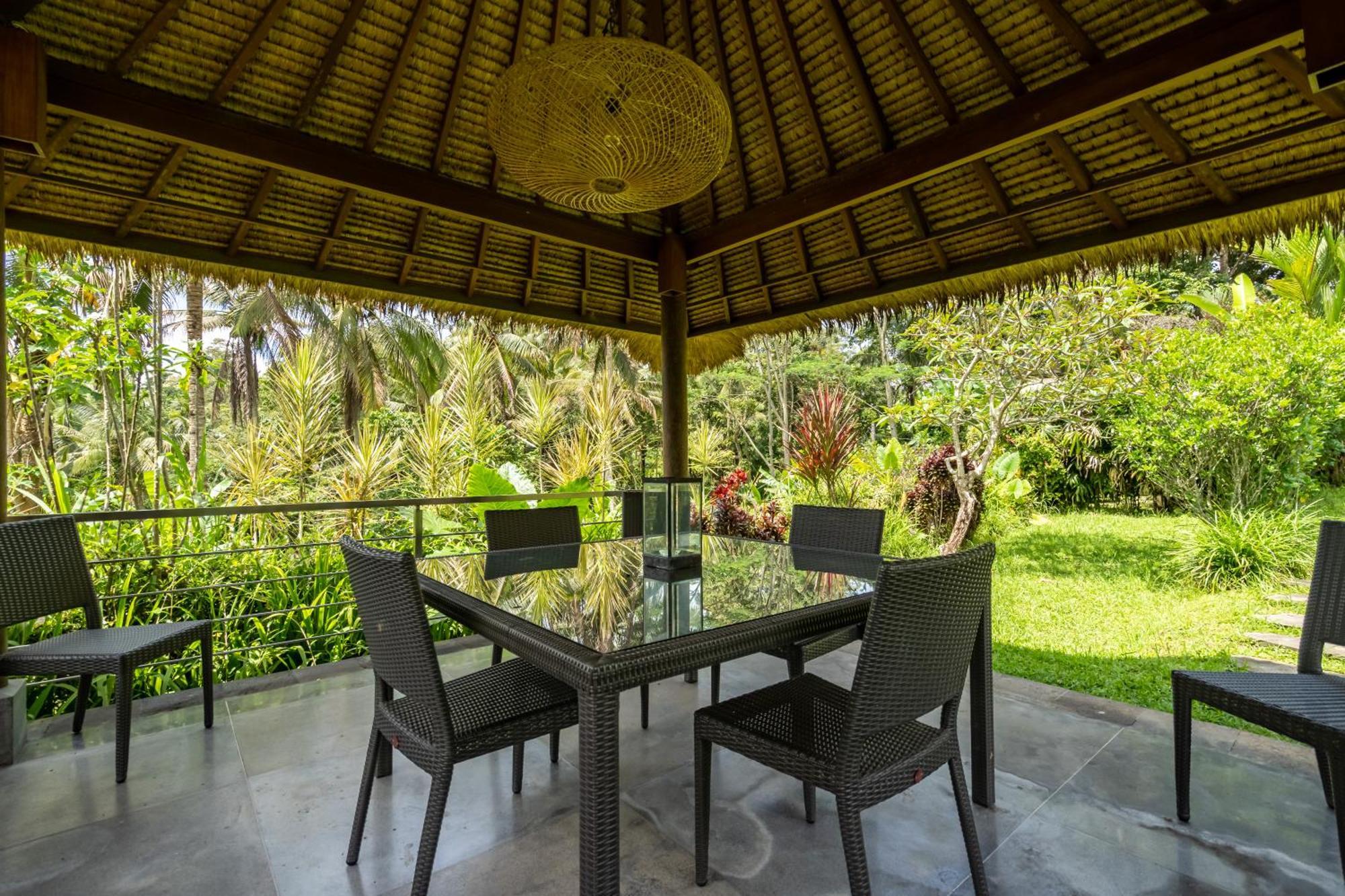 Villa Themma Jungle - Sumptuous 3Br Luxury Villa With Majestic Jungle View North Of Ubud エクステリア 写真